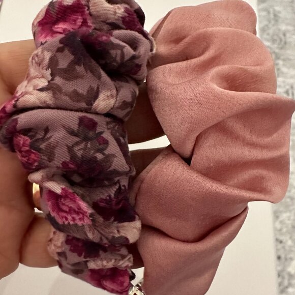 Lot of elastic scrunchie apple compatible watch bands - Picture 6 of 8